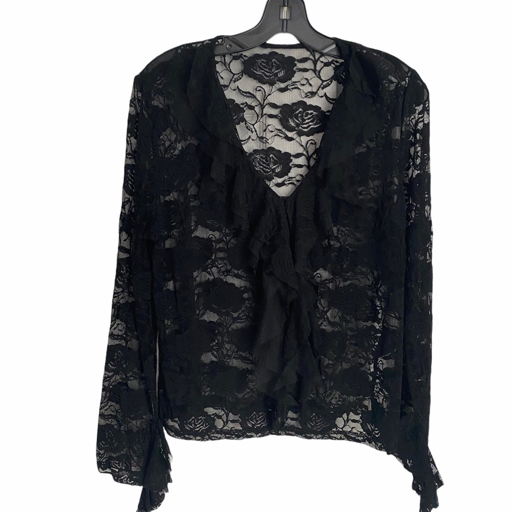 VINTAGE LACE FRONT RUFFLED BLACK TOP